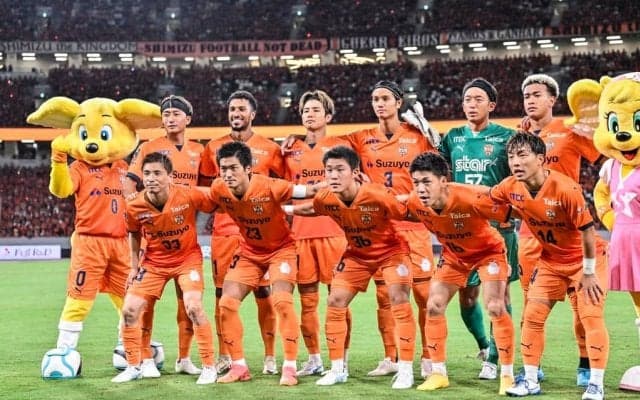 「全部センス良くてカッコいい」J2清水が発表した「新チームバスのデザイン案」が大好評！「いつか選手バスの写真集を販売して欲しいです」など期待の声続々