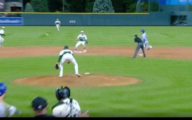 何が起きた？ 大谷翔平、58盗塁で“想定外のハプニング”「意味わからん」 相手捕手がまさかのプレー… 球場騒然