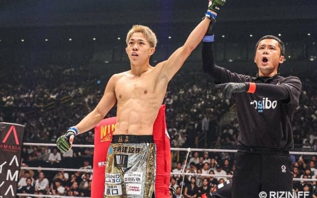 朝倉未来・海が認める才能、元K-1王者も絶賛する打撃センス…RIZIN衝撃デビューを飾った18歳の逸材の凄さ