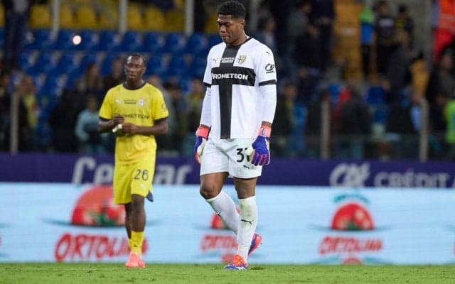 鈴木彩艶がフル出場も打ち合いに敗れたパルマがカリアリに今季初勝利を献上…【セリエA】