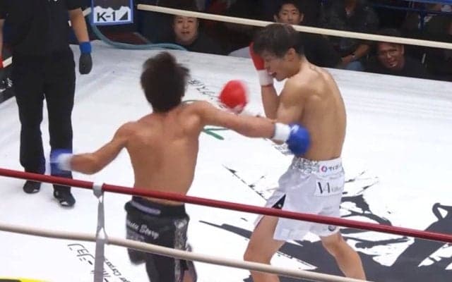 これはえぐい…カウンターの“ジャブ”で衝撃KO 「交通事故みたいだ」元ボクシング日本王者も驚き
