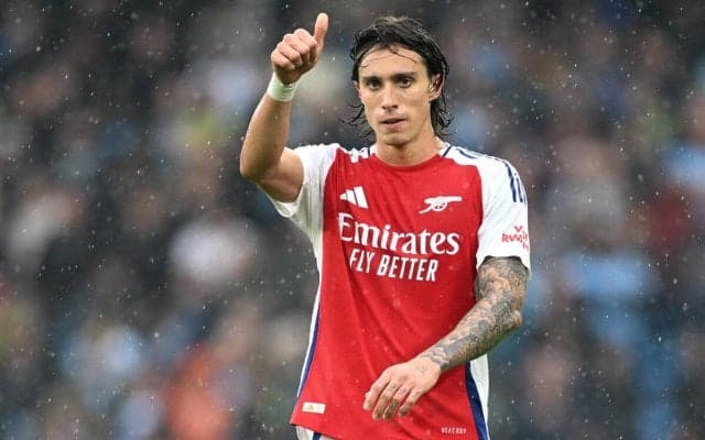 好調・カラフィオーリも負傷？ アーセナルにケガ人が増加中…アルテタ監督はPSG戦へ「様子を見ている」