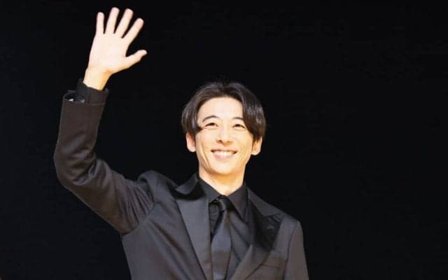 【JDC】TCKキャラクター・高橋一生がトークショー…注目馬は「サンライズジパング」