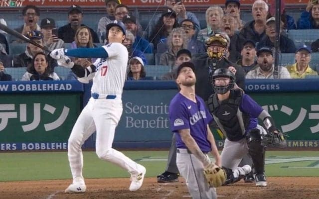 大谷翔平、月間MVP受賞　ヤバすぎた“衝撃弾”… ありえない“悪球打ち”に球場ドン引き「非常識すぎる」「よく分からん」