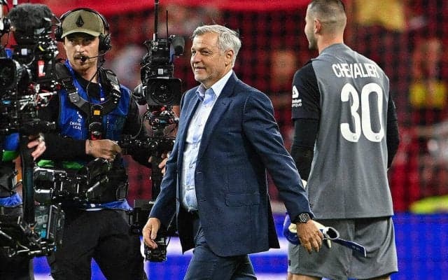 王者マドリー撃破のリール指揮官が歴代3人目の“三名将”撃破達成者に…「チームが成し遂げたことは信じられない」