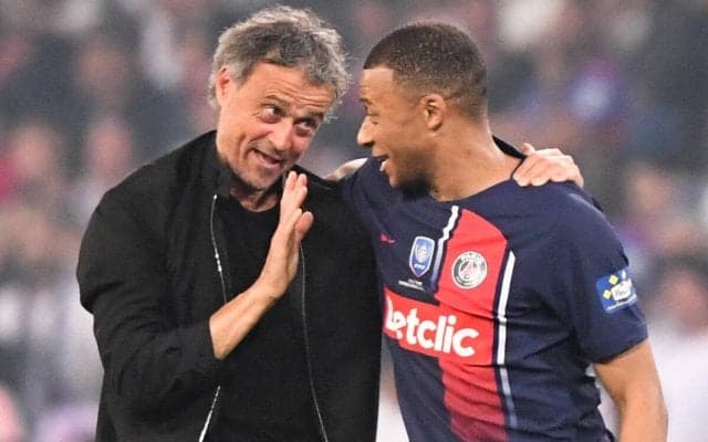 「マイケル・ジョーダンだって守備」　PSG時代のムバッペが受けたエンリケ監督の熱いマンツーマン指導に脚光　「真のリーダーとは…」