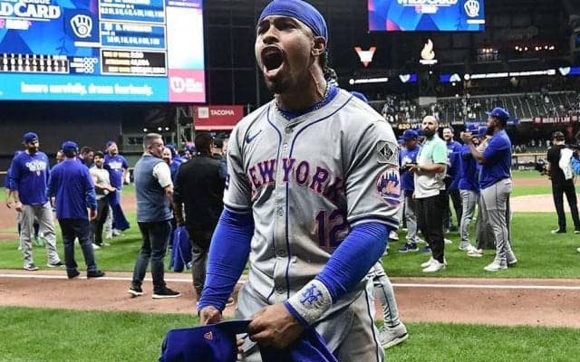 敵地で鳴り響く「MVPコール」　リンドーアに米熱狂「オオタニはそんなにいい選手じゃない」