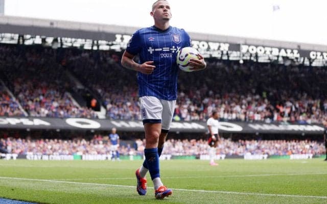 ペップの“太り過ぎ”発言が尾を引いてフィリップスの移籍に支障　「どのクラブもまず体重を尋ねてきた」