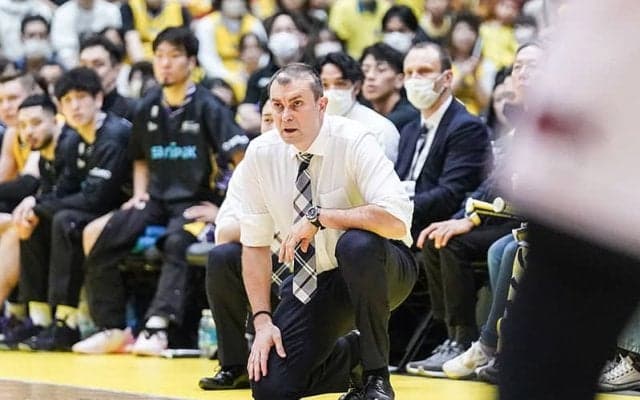 「我々のミスを長崎が見過ごさず突いてきた」…SR渋谷のパヴィチェヴィッチHCが敗因を分析