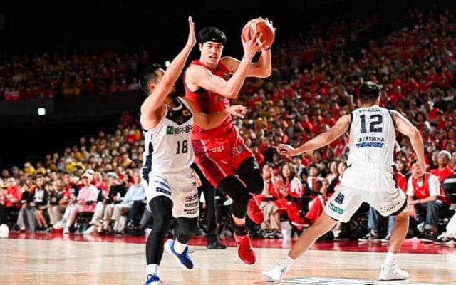 千葉J・渡邊雄太「一生に一度。1分1秒を噛み締めながら」B1デビュー戦16得点で勝利に貢献