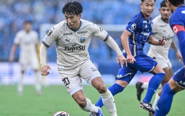 【町田戦での圧勝を導いたJ1川崎の「プロ2年目コンビの成長」とは(2)】山田新が見据える「20点と得点王を狙っていきたい」の高み……佐々木「あんなプレーもできるようになったんですね」