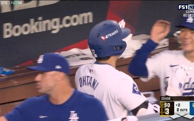 大谷翔平、超弩級180キロ弾丸アーチに山本由伸も痺れた！ ド軍ベンチで「由伸も熱くなった」歓喜の瞬間