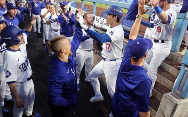 「GOATがやってのけた」現地生観戦の米人気俳優、大谷翔平のPS初本塁打に“興奮”の投稿　4回には逆転の口火となる中前打