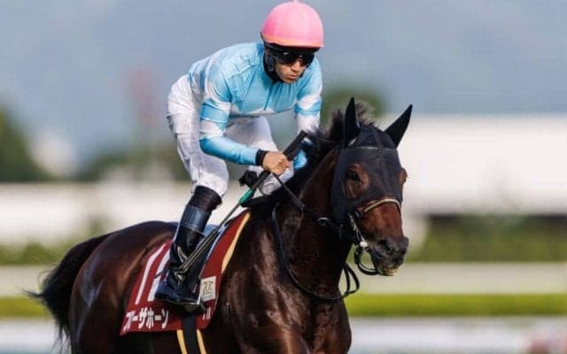 【京都大賞典】シュヴァリエローズが大混戦を制する…ブローザホーンはまさかの最下位