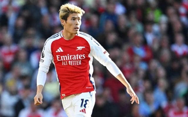 今季初出場となった冨安健洋、日本代表のチームメイトが喜び露わ…「着実にただ一歩ずつ」「前だけ見ていこう」とエールを送る選手も