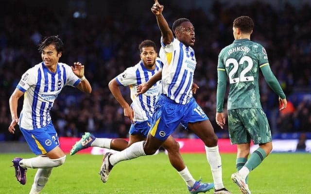 三笘薫が同点弾アシスト含め2点を演出！　ブライトンが後半3発で好調スパーズに大逆転勝利【プレミアリーグ】