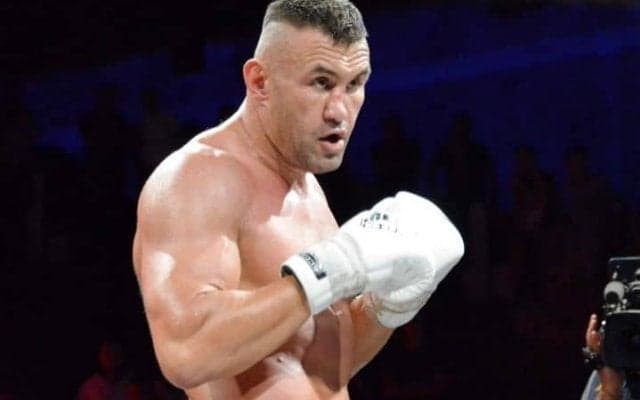 老いには勝てない…K-1復帰のバンナが喫した“番長”の面影なき壮絶KOに仏メディアも嘆き「輝かしい格闘家人生も終わり」