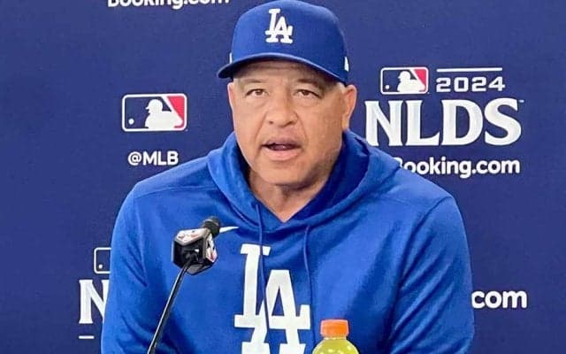 ロバーツ監督怒り「私に目掛けて投げられた」　マチャドを痛烈批判「リスペクトに欠ける」