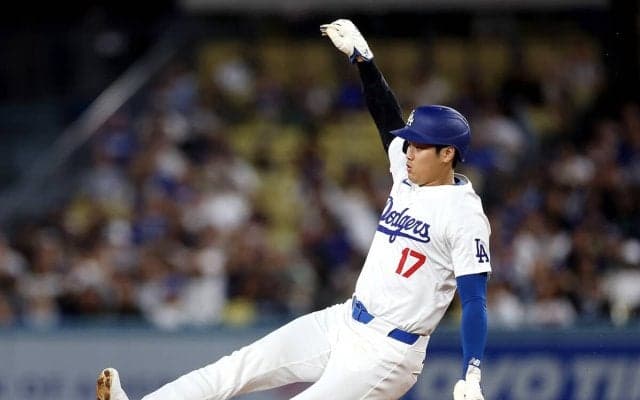 大谷翔平の盗塁術を「青い稲妻」松本匡史が分析 「塁間12歩のピッチ走法で、スタートしてからスピードが落ちない」