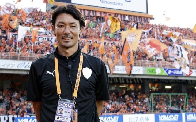 J1通算300試合以上に出場した名ゴールキーパーは、なぜエスパルスの「広報」という仕事を選んだのか