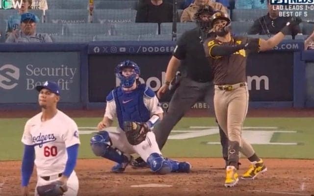 打撃練習かよ！ ドジャースを“完全に仕留めた”豪快弾に「ドン引き」 一発攻勢の“大トリ”… 天才タティスJr.に「役者が違う」「当てたくもなるわ」