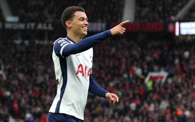 公式戦6戦連続ゴールの理由はインスタ削除？ ブレナン・ジョンソンの絶好調の理由にウェールズ代表OBが見解「アカウント削除は本当に良い影響」