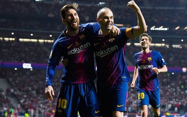 「ボールは君を恋しがるはず」メッシが引退発表した戦友・イニエスタにメッセージ「君はフェノーメノだ」