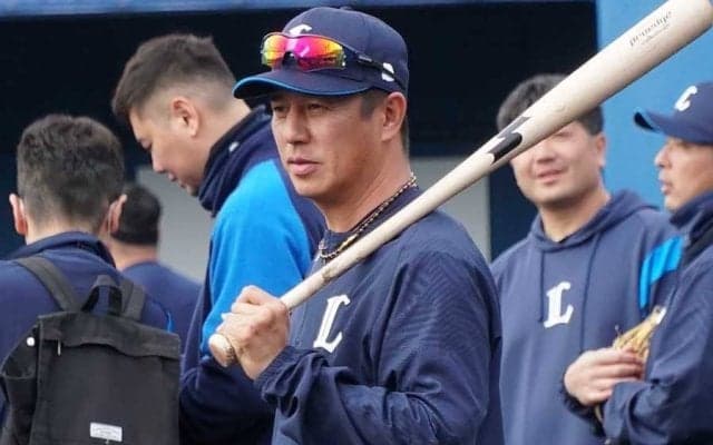 西武、平石ヘッドら6人が退団　球団発表…監督変更に伴いコーチ陣も入れ替え