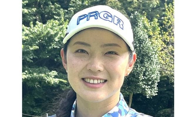 辻梨恵のパッティング練習法　ミラー式の練習器具で目線のズレをチェック