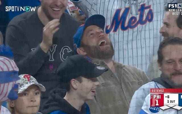 これぞ“ミラクルメッツ”…衝撃グランドスラム→観客が「ようやく一息」 異例光景がSNSで話題「呼吸してる」