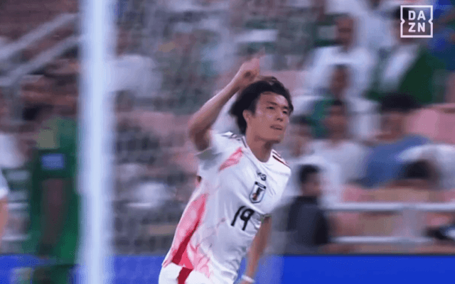 ズバン！ 小川航基がサウジアラビア戦で追加点「高い！」「伊東純也も質の高いキック」「ドンピシャだ」強烈ヘディングシュートを叩き込む