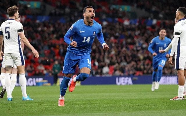 イングランドが暫定体制初黒星…ギリシャが故バルドックに捧げる会心の勝利【UNL】