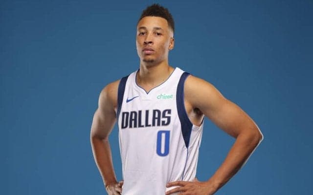 右手首負傷で手術を受けたマーベリックスのダンテ・エクサムが3カ月を欠場へ