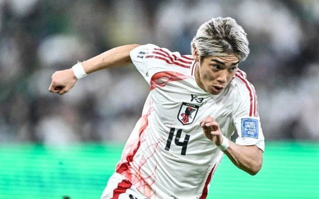 【サウジ戦も後半投入で存在感。伊東純也が”森保ジャパン”の３バックに与えるもの(1)】２点目アシストの伊東がもたらした守備の効果……サウジアラビアが明確な起点を作れず