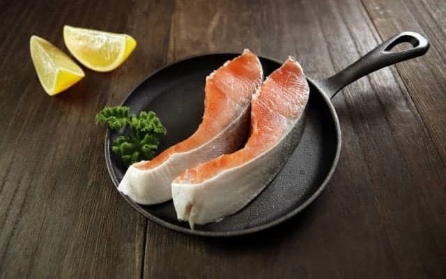 秋の味覚「鮭」の効果効能とは　アンチエイジングにつながる「秘密」も