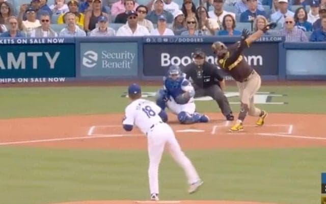 球場騒然… 山本由伸に「ドン引き」 リミッター完全解除… 魔球で“絶好調男”を仕留める「これは日本のエース」