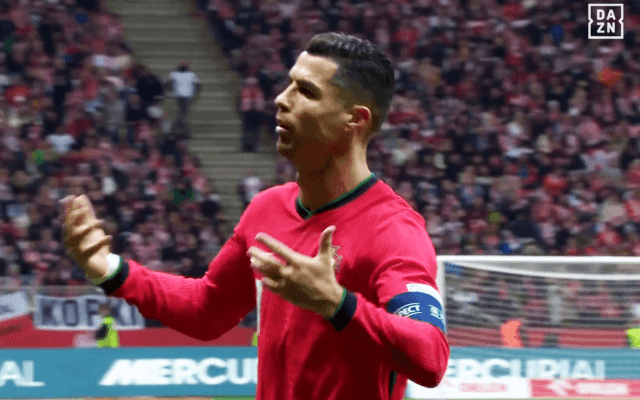 本当に39歳？ Ｃ・ロナウド、大煽りでセレブレーション！“瞬き厳禁”の超反応ゴールにスタジアム熱狂「さすがや」「まだまだ引退しないな」