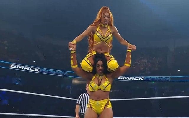 「キン肉マンかよ」若手女子タッグの“見たことない合体技”にファン騒然