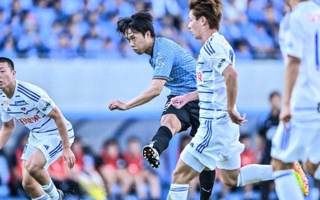 【今季無冠が決まった川崎。リーグ終盤戦で求められるもの(1)】佐々木旭が話す「少しでも恩返しができるように」の意味。鬼木監督の言葉と一致した“自分への矢印”