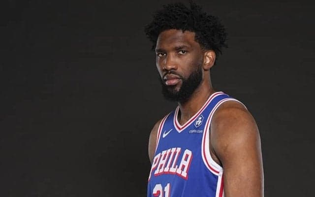 シクサーズのジョエル・エンビードが左ヒザのケガの管理のためプレシーズンゲーム全休