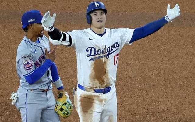 大谷翔平らに注目　ド軍戦に登場した超大物VIP…中継映像が捉えたセレブの“正体”