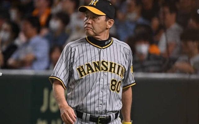 「ありがとうな」岡田監督の＂最後のつぶやき＂に反響止まらず！ 「一生語り継ぐ」「2人の絆が熱すぎる」