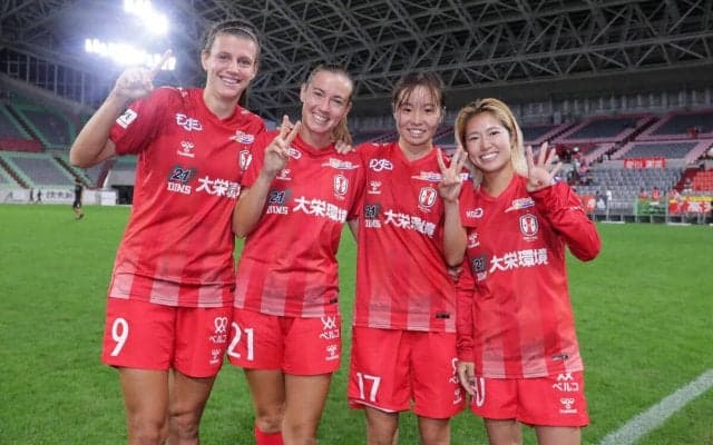 上位3チームが揃って4連勝！ 大勝のI神戸が首位浮上、土壇場勝利のS広島Rや東京NBが続く【SOMPO WEリーグ】