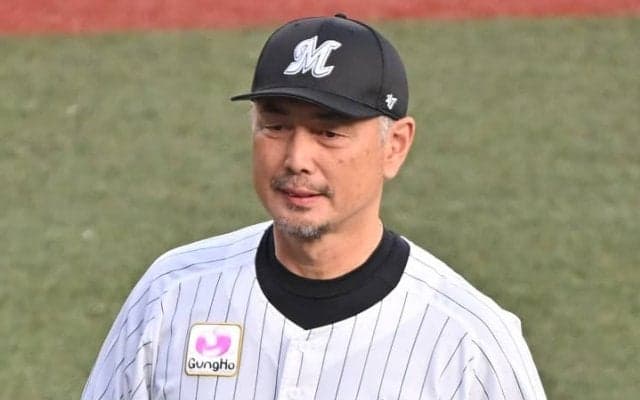 「最高のスポーツマンシップ！」CS敗退後にロッテ吉井監督が見せた＂神対応＂に反響止まらず　「こんな大人になりたい」