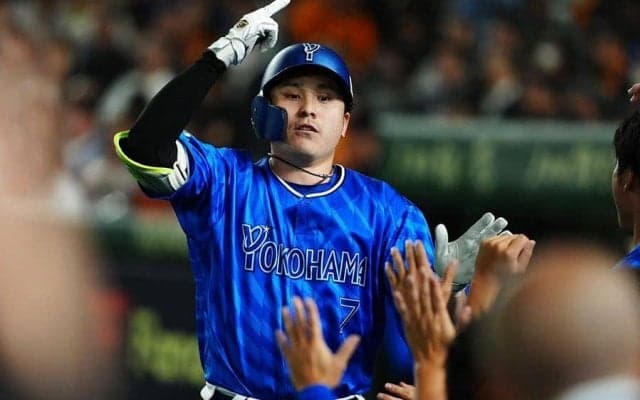 DeNAが先勝…1勝1敗のタイに　佐野“2戦連発”＆筒香代打で適時打、ケイが6回無失点快投