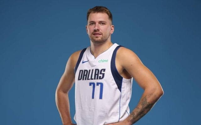 左ふくらはぎ打撲で離脱していたマブスのルカ・ドンチッチがチーム練習へ復帰