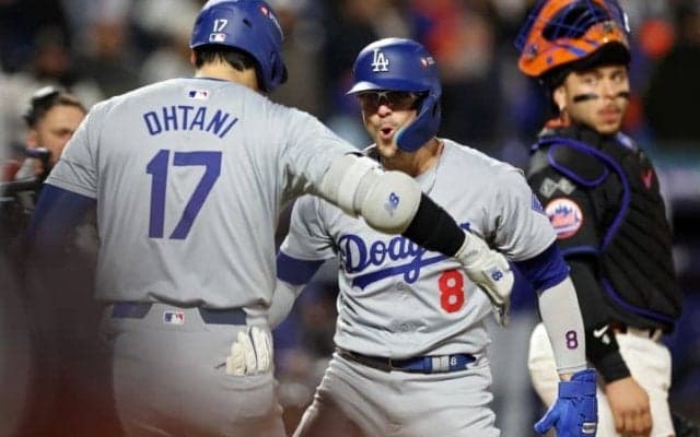 キケ・ヘルナンデス貴重な一発となる2ラン！大谷翔平は2連続自打球に痛みこらえ“苦笑い”スタンドも騒然