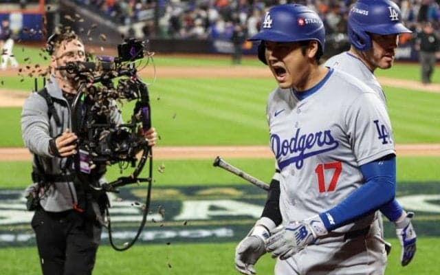 大谷翔平、完璧3ランで掘り起こされた“MLBトップ”の記録　1勝1敗→2勝1敗でドジャースの勝ち上がり確率は？