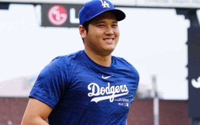 大谷翔平は「嘘だろ？」　NYの寒さもどこ吹く風…試合前にみせた“異次元の肉体”に騒然