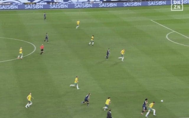 堂安律＆久保建英の“スーパー連携”にスタジアム大歓声！ 天才レフティーコンビがたった2人でオーストラリア守備陣を翻弄した瞬間